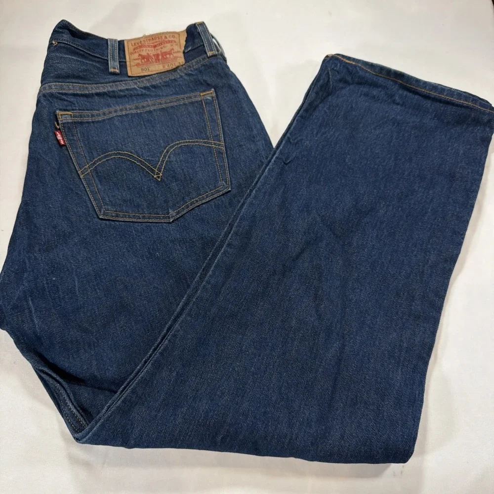 Levi's 501 Button Fly Original Fit Denim Jeans Straight Leg Men's SZ 40x32